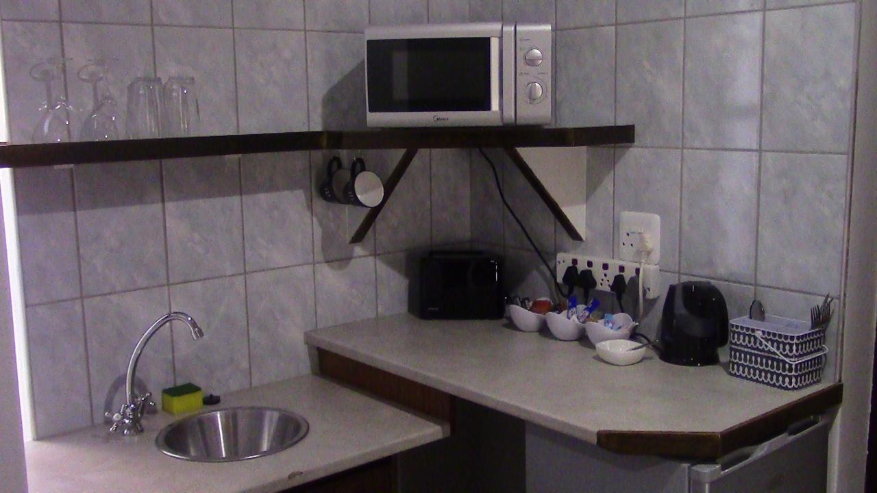 30кв.м 1, 1 баня Апартамент
 в Блууотър Бей Порт Елизабет Екстериор снимка